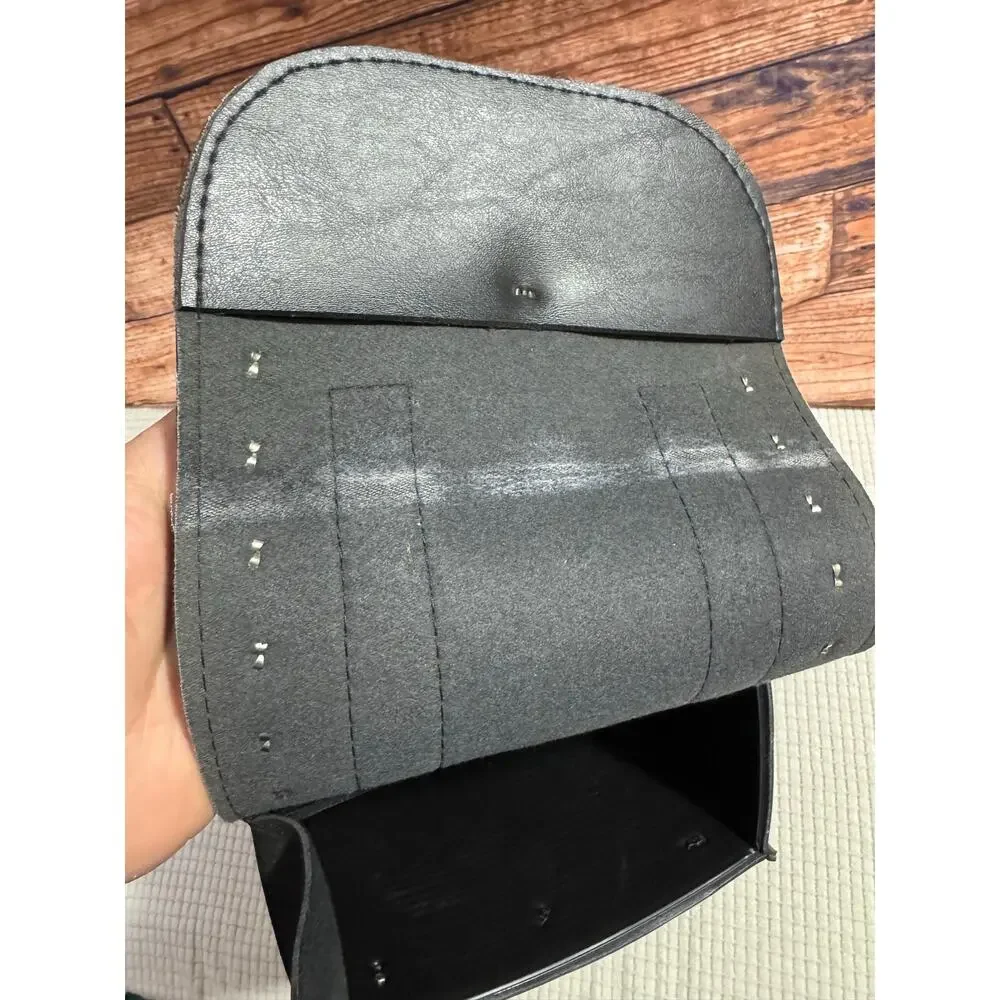 Willie and Max Black Saddlebag motorcycle with clips